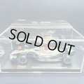 新品正規入荷品●burago1/43 MERCEDES AMG W13 2022(L.ハミルトン）#44 ※ドライバーフィギュア＆アクリルケース付