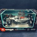 新品正規入荷品●burago1/43 MERCEDES AMG W13 2022(G.ラッセル）#63