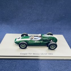 画像1: シグナス特別価格●新品正規荷品●SPARK1/43 COOPER T51 WINNER US GP 1959 (B.McLAREN）#9