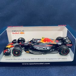 画像1: 新品正規荷品●SPARK1/43 RED BULL RB18 WINNER SINGAPORE GP 2022 (S.ペレス）