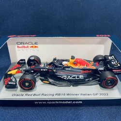 画像1: 新品正規荷品●SPARK1/43 RED BULL RB18 WINNER ITALIAN GP 2022 (M.フェルスタッペン）