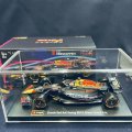 新品正規入荷品●burago1/43 RED BULL RB19 MIAMI GP2023(M.フェルスタッペン）#1※アクリルケース＆ドライバーフィギュア付