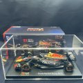 新品正規入荷品●burago1/43 RED BULL RB19 2023(S.ペレス）#11※アクリルケース＆ドライバーフィギュア付