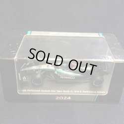画像1: 新品正規入荷品●SPARK1/64 MERCEDES PETRONAS W15 BAHRAIN GP 2024 (G.ラッセル）#63