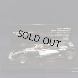 画像1: セカンドハンド品●WORLD CHAMPIONパッケージ●PMA1/43 MERCEDES-AMG PETRONAS W08 (L.ハミルトン）2017 #44