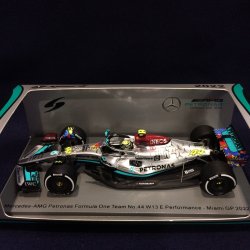 画像1: セカンドハンド品●SPARK1/43 MERCEDES-AMG PETRONAS W13 MIAMI GP 2022 (L.ハミルトン）#44
