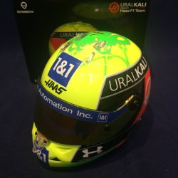 画像1: セカンドハンド品●MOB SPORT別注●1/2スケール HAAS F1 2021 (ミック・シューマッハ）ミニヘルメット