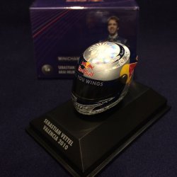 画像1: セカンドハンド品●PMA1/8 RED BULL S.ベッテル ミニチュアヘルメット VALENCIA 2010