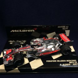画像1: セカンドハンド品●PMA1/43 VODAFONE McLAREN MERCEDES MP4-22 (F.アロンソ）#1