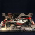 セカンドハンド品●PMA1/43 VODAFONE McLAREN MERCEDES MP4-25 WINNER AUSTRALIAN GP 2010 （J.バトン）#1