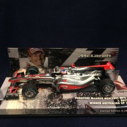 画像1: セカンドハンド品●PMA1/43 VODAFONE McLAREN MERCEDES MP4-25 WINNER AUSTRALIAN GP 2010 （J.バトン）#1
