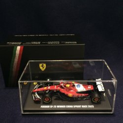 画像1: 新品正規入荷品●LOOKSMART1/64 FERRARI SF-25 CHINA SPRINT RACE 2025 (L.ハミルトン）#44