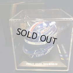 画像1: 新品正規入荷品●LOOKSMART 1/5 FERRARI F1 MIAMI GP 2025 (C.ルクレール）ミニヘルメット