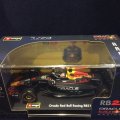 新品正規入荷品●burago1/43 RED BULL RB21 (M.フェルスタッペン）#1※アクリルケース＆ドライバーフィギュア付
