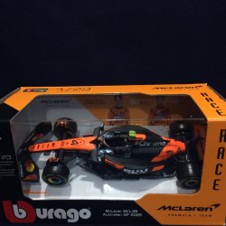 画像1: 新品正規入荷品●burago1/43 McLAREN MCL39 （L.ノリス）#4 