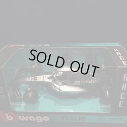 画像1: 新品正規入荷品●burago1/43 MERCEDES-AMG W16 (G.ラッセル）#63
