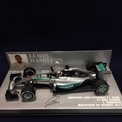画像1: 新品正規入荷品●PMA1/43 MERCEDES-AMG PETRONAS W06 WINNER MALAYSIAN GP 2015 (L.ハミルトン）#44 ※レジン製※