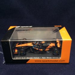 画像1: 新品正規入荷品●SPARK 1/64 McLAREN MCL39 WINNER CHINESE GP 2025 (O.ピアストリ）#81