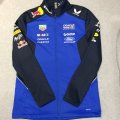 オラクル レッドブルレーシング チーム 公式レプリカ ソフトシェルジャケット 2026 (XLサイズ）