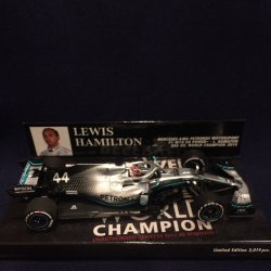 画像1: セカンドハンド品●PMA1/43 MERCEDES-AMG PETRONAS W10 USA GP WORLD CHAMPION 2019 (L.ハミルトン）#44