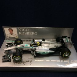 画像1: セカンドハンド品●PMA 1/43 MERCEDES AMG PETRONAS W04 CHINESE GP 2013 (N.ロズベルグ）#9