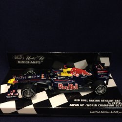 画像1: セカンドハンド品●PMA1/43 RED BULL RENAULT RB7 JAPAN GP WORLD CHAMPON 2011 (S.ベッテル）#1