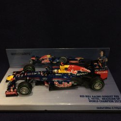 画像1: セカンドハンド品●PMA1/43 RED BULL RENAULT RB8 BRAZILIAN GP WORLD CHAMPION 2012 (S.ベッテル）#1