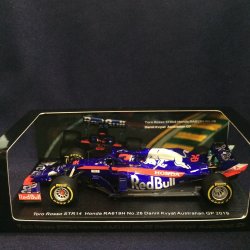 画像1: セカンドハンド品●鈴鹿サーキット別注●SPARK1/43 SCUDERIA TORO ROSSO HONDA STR14 AUSTRALIAN GP 2019 (D.クビアト）#26