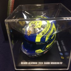画像1: 新品正規入荷品●LOOKSMART 1/5 FERRARI F1 SAUDI ARABIAN GP 2024 (O.ベアマン）ミニヘルメット