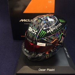 画像1: 新品正規入荷品●SPARK1/5 McLAREN USA GP 2025 (O.ピアストリ）ミニヘルメット