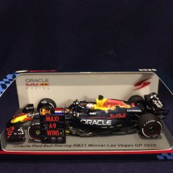 画像1: 新品正規荷品●SPARK1/43 RED BULL HONDA RB21 WINNER LAS VEGAS GP 2025 (M.フェルスタッペン）#1
