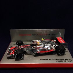 画像1: セカンドハンド品●チーム別注品●PMA1/43 VODAFONE McLAREN MERCEDES MP4-22 (L.ハミルトン）#2