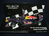 画像: 新品入荷品●海外限定商品●PMA1/43 RED BULL RENAULT RB7 WINNER SPANISH GP 2011 (S.ベッテル）