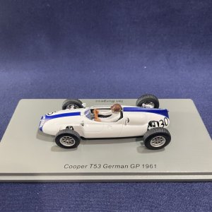 画像: シグナス特別価格●新品正規入荷品●SPARK1/43 COOPER T53 GERMAN GP 1961 (I.BURGESS) #30