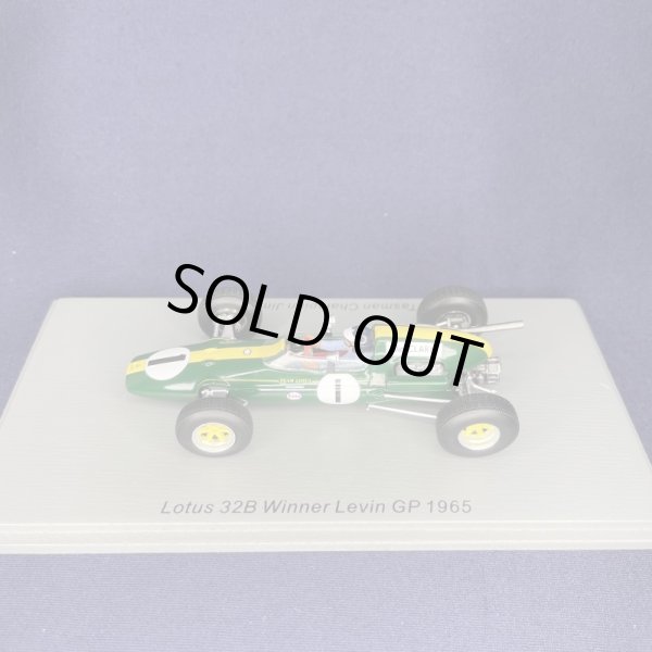 画像1: シグナス特別価格●新品正規荷品●SPARK1/43 LOTUS 32B WINNER LEVIN GP 1965 TASMAN CHAMPION (J.CLARK) #1