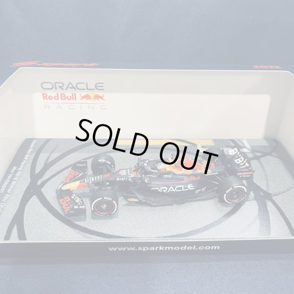 画像1: 新品正規入荷品●SPARK1/43 RED BULL HONDA RB18 WINNER ABU DHABI GP 2022 (M.フェルスタッペン）#1