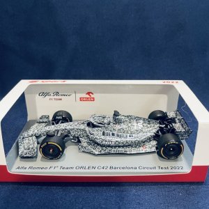 画像: セカンドハンド品●SPARK 1/43 ALFA ROMEO C42 TEST BARCELONA 2022 (R.クビサ）