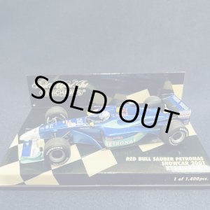 画像: セカンドハンド品●PMA1/43 RED BULL SAUBER PETRONAS SHOWCAR 2001 (K.ライコネン)