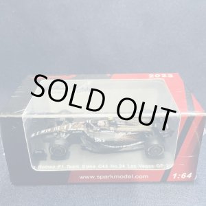 画像: 新品正規入荷品●SPARK 1/64 ALFA ROMEO STAKE C43 LAS VEGAS GP 2023  周冠宇(ジョウ・グアンユー)#24