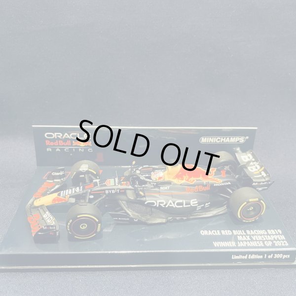画像1: 新品正規入荷品●PMA1/43 RED BULL RB19 WINNER JAPANESE GP 2023 (M.フェルスタッペン）#1