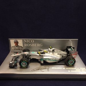 画像: セカンドハンド品●PMA1/43 MERCEDES AMG PETRONAS W02 （N.ロズベルグ）#8