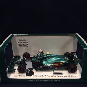 画像: セカンドハンド品●ショップ別注●SPARK 1/43 ASTON MARTIN AMR21 2nd AZERBAIJAN GP 20221 (S.ベッテル）#5