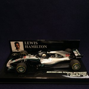 画像: セカンドハンド品●PMA1/43 MERCEDES-AMG PETRONAS W09 (L.ハミルトン）2018 #44