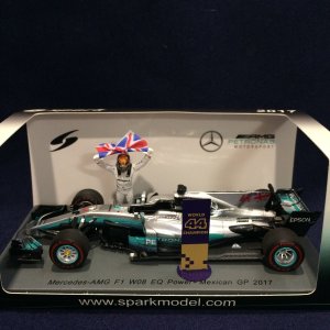 画像: セカンドハンド品●SPARK 1/43 MERCEDES-AMG W08 MEXICAN GP 2017 (L.ハミルトン）#44