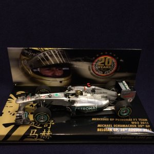 画像: セカンドハンド品●ユーロスポーツ別注●PMA1/43 MERCEDES PETRONAS W02 20th GP BELGIAN 2011 (M.シューマッハ） #7