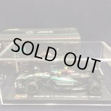 画像: 新品正規入荷品●burago1/43 MERCEDES-AMG PETRONAS W15 (L.ハミルトン）2024 #44  ※アクリルケース＆ドライバーフィギュア付
