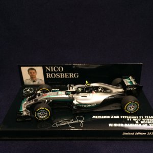 画像: セカンドハンド品●PMA1/43 MERCEDES AMG PETRONAS W07 WINNER BAHRAIN GP 2016 (N.ロズベルグ）#6