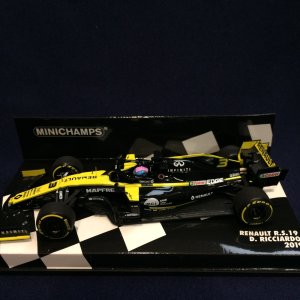 画像: セカンドハンド品●PMA 1/43 RENAULT R.S.19 (D.リカルド）2019 #3