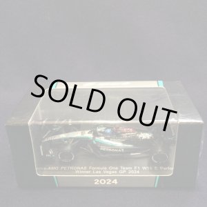 画像: 新品正規入荷品●SPARK1/64 MERCEDES AMG PETRONAS W15 WINNER LAS VEGAS GP 2024 (G.ラッセル）#63