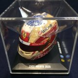 画像: 新品正規入荷品●LOOKSMART 1/5 FERRARI F1 2025 周冠宇（ジョウ・グアンユー）ミニヘルメット